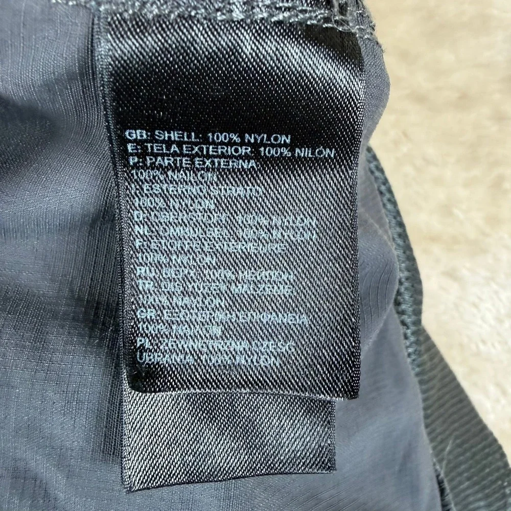 The‎ North Face Mens Grey Ripstop Hiking Cargo Shorts Size 36 Outdoor Utility